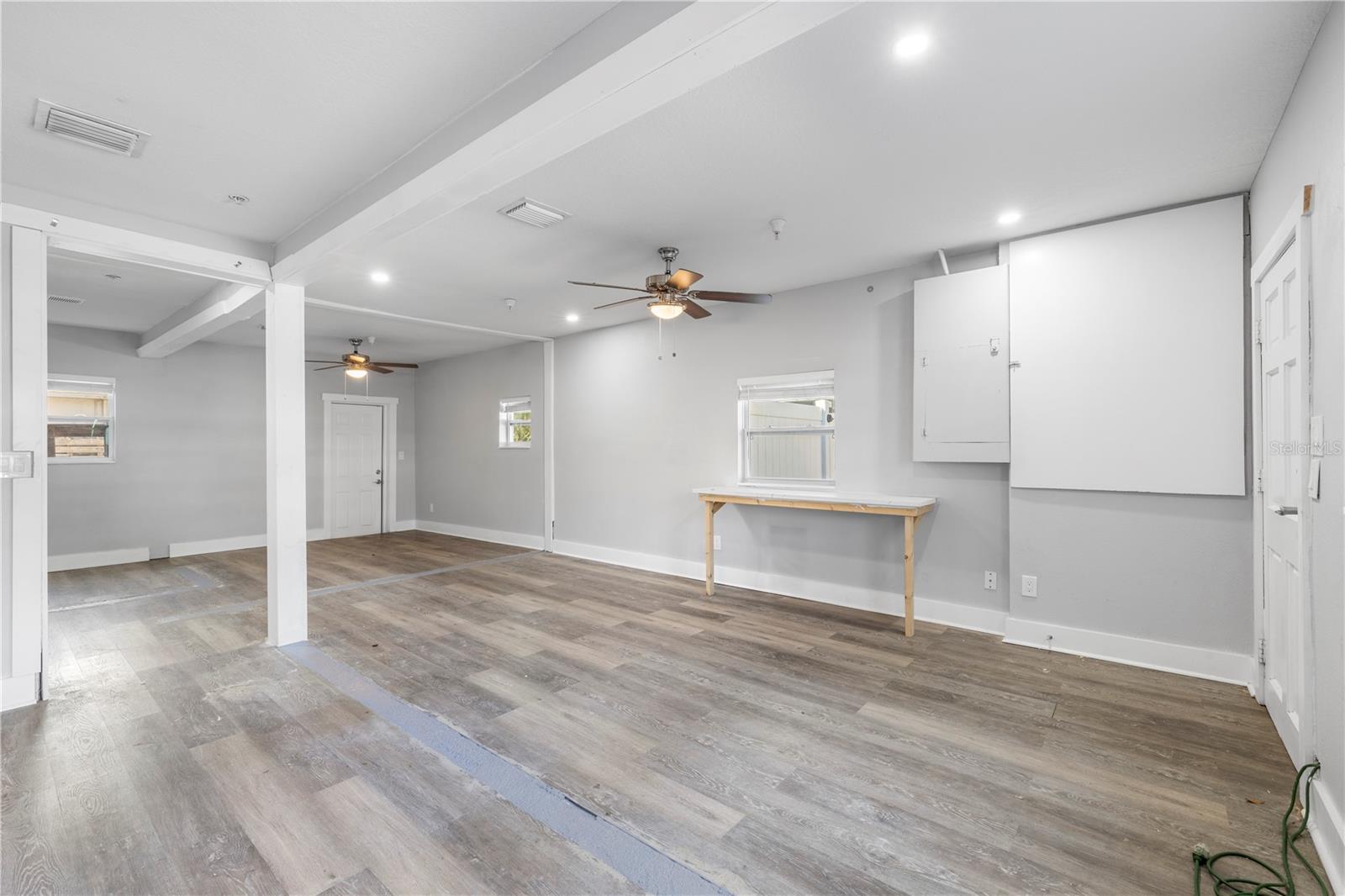 AZEELE PARK - Residential