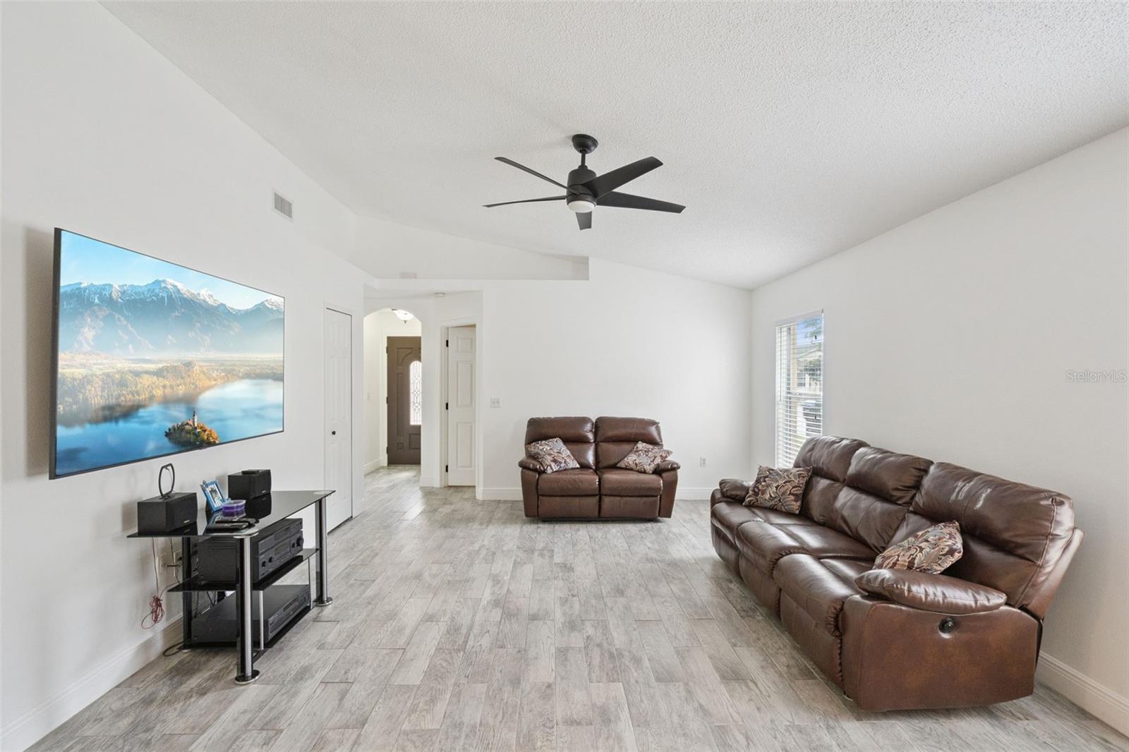 ISLANDS OF CURRY FORD - Residential