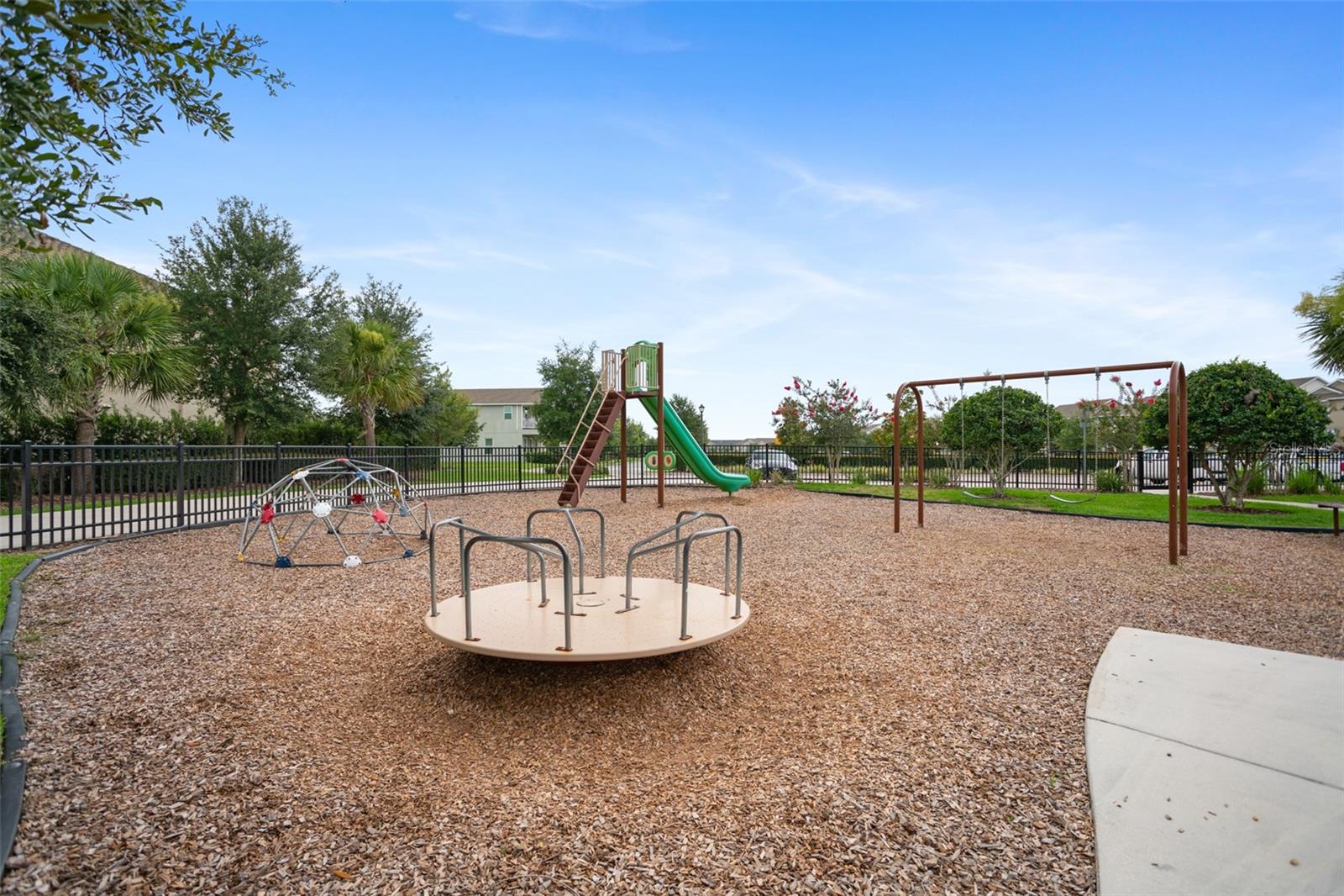 WINDERMERE TRAILS - Residential