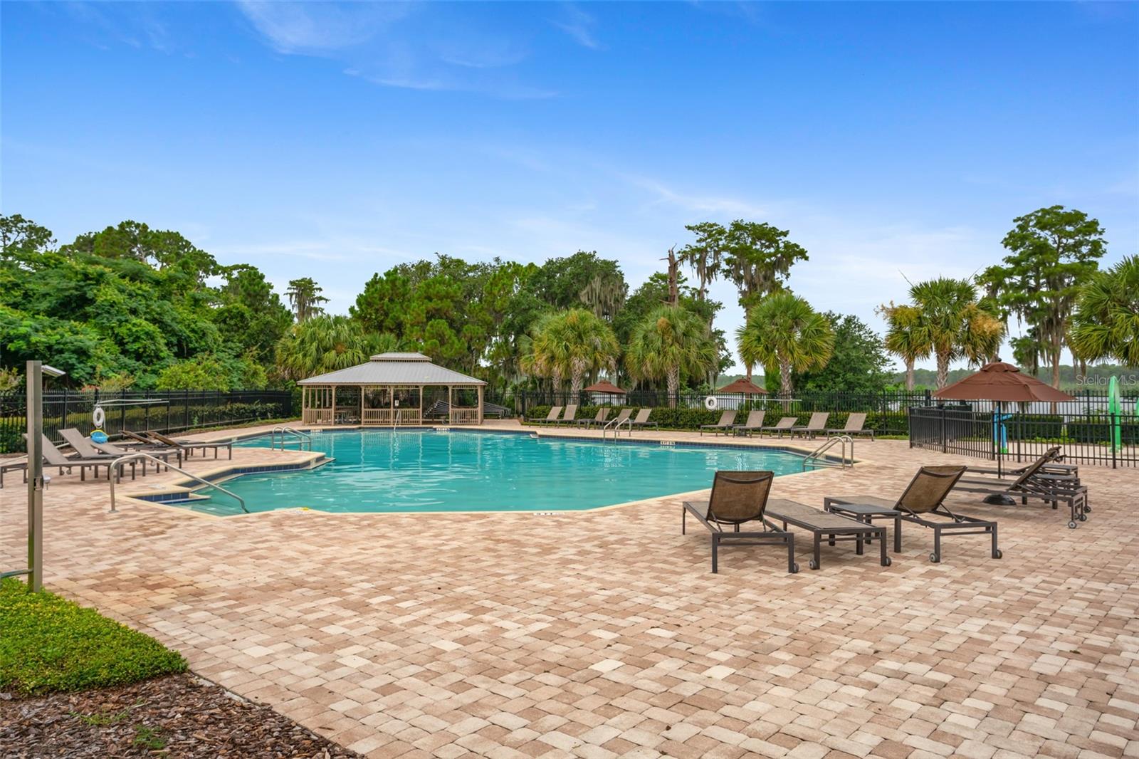 WINDERMERE TRAILS - Residential