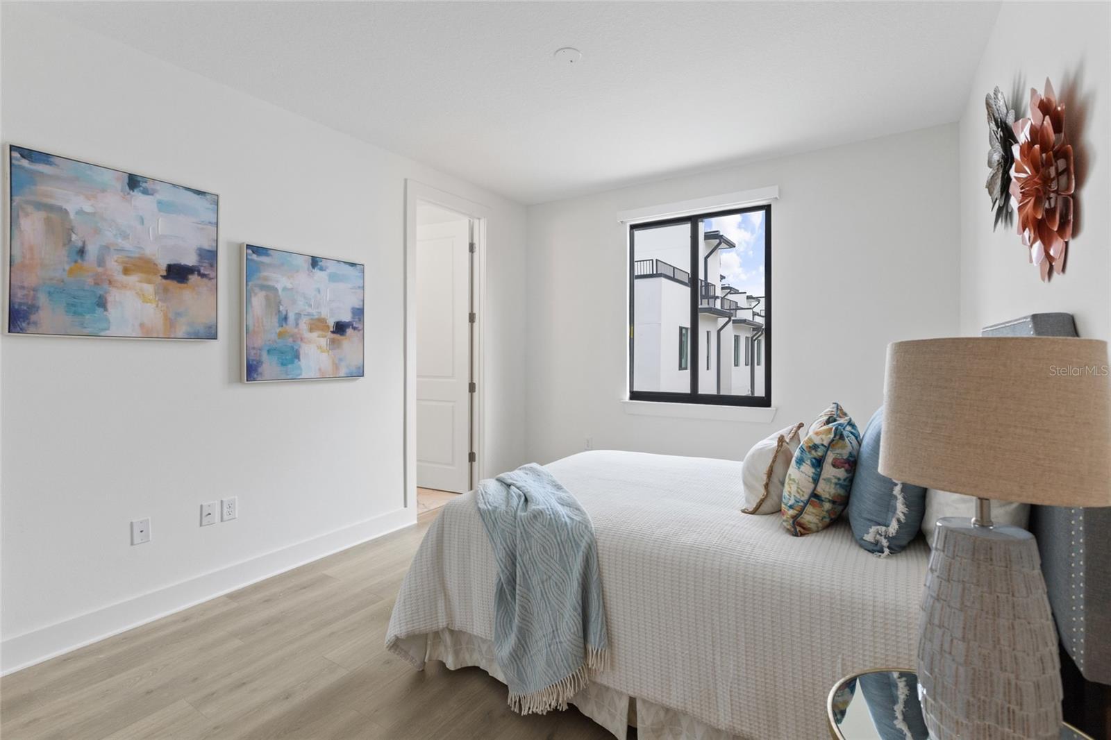 IRVING/PK TWNHMS - Residential Lease