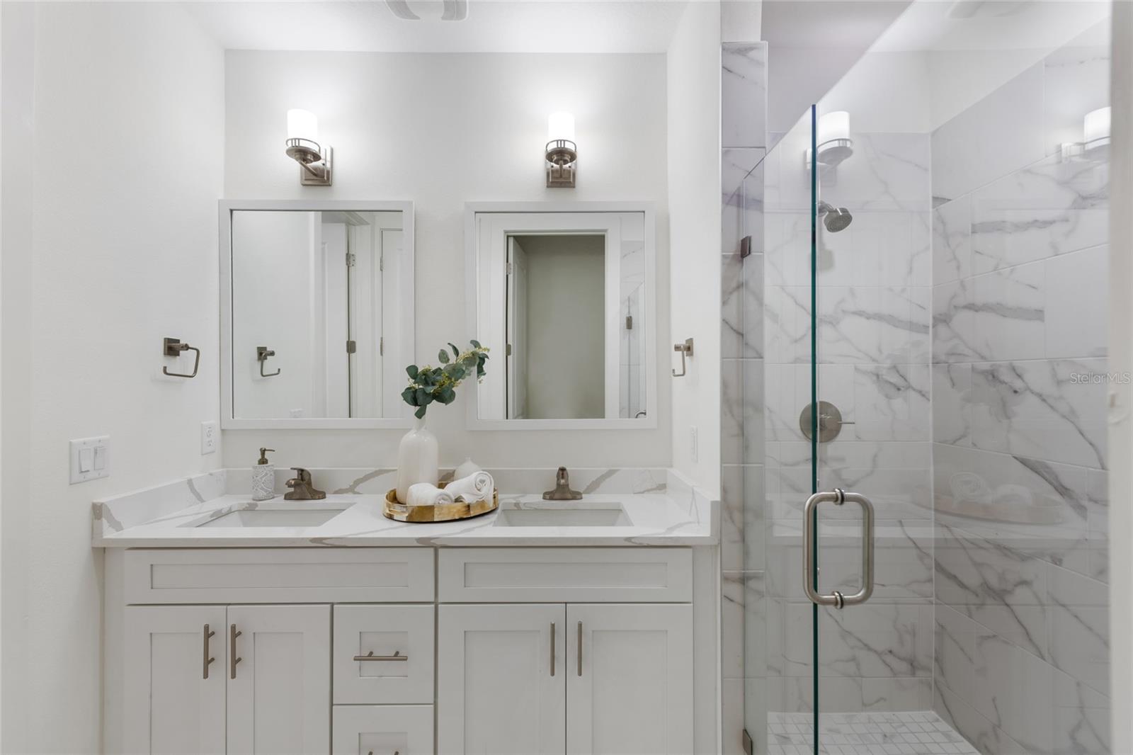 IRVING/PK TWNHMS - Residential Lease