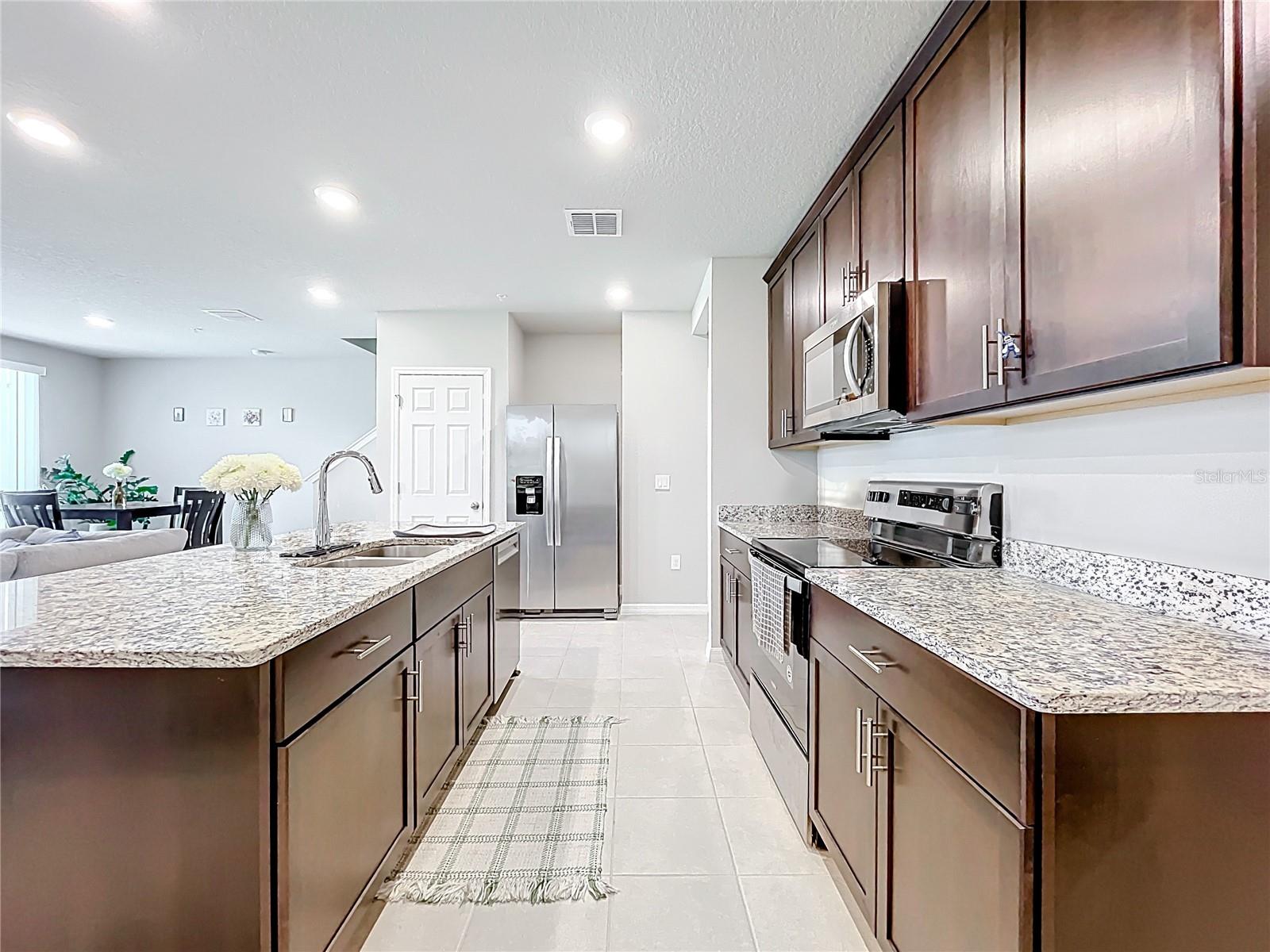 GREENS/FRST LAKE PH 1 - Residential