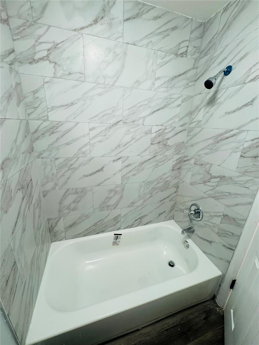 TOWNHOUSES ROSEMONT GREEN - Residential