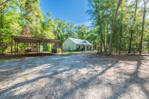 Tiny photo for 13291 NW 86th Avenue, Chiefland, FL 32626 (MLS # GC540469)