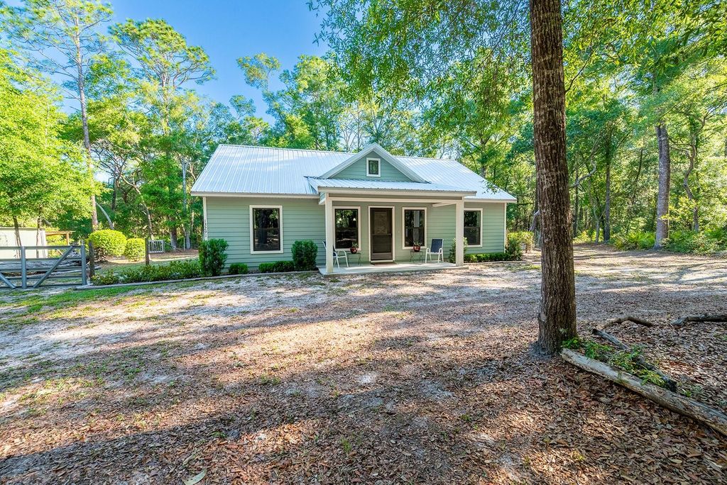 Photo of 13291 NW 86th Avenue, Chiefland, FL 32626 (MLS # GC540469)