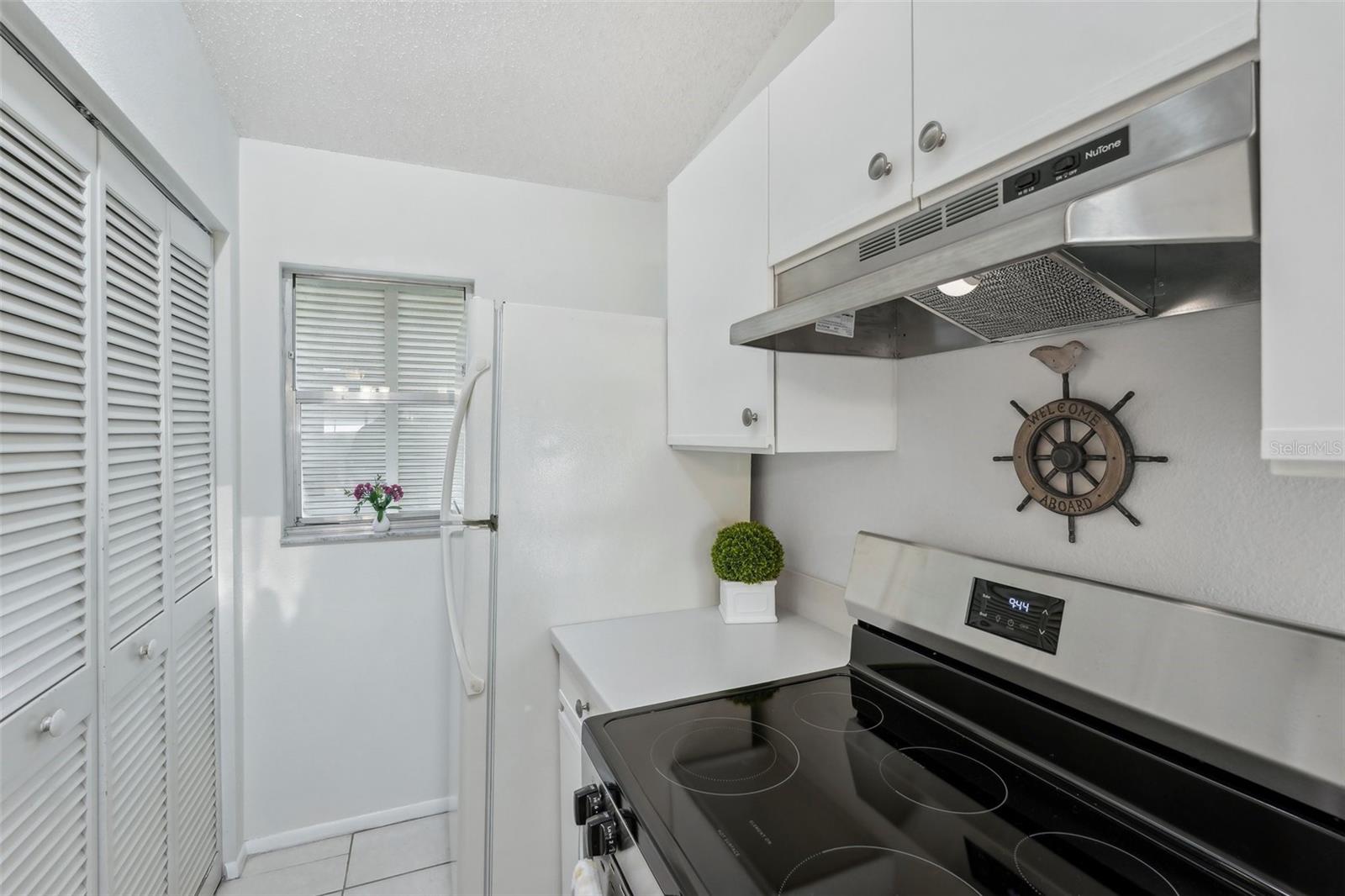 ROYAL PALM VILLAS - Residential