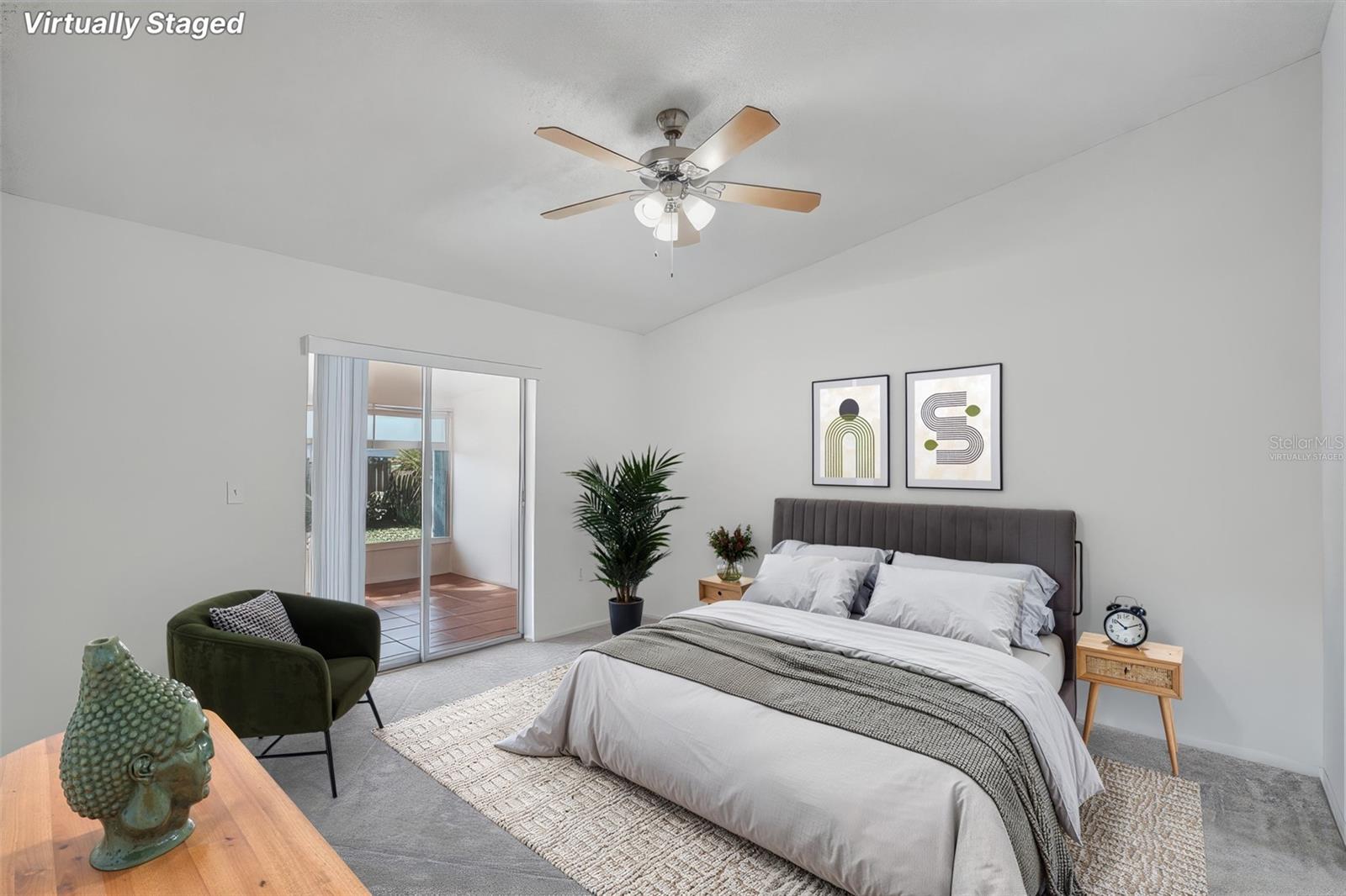 ROYAL PALM VILLAS - Residential