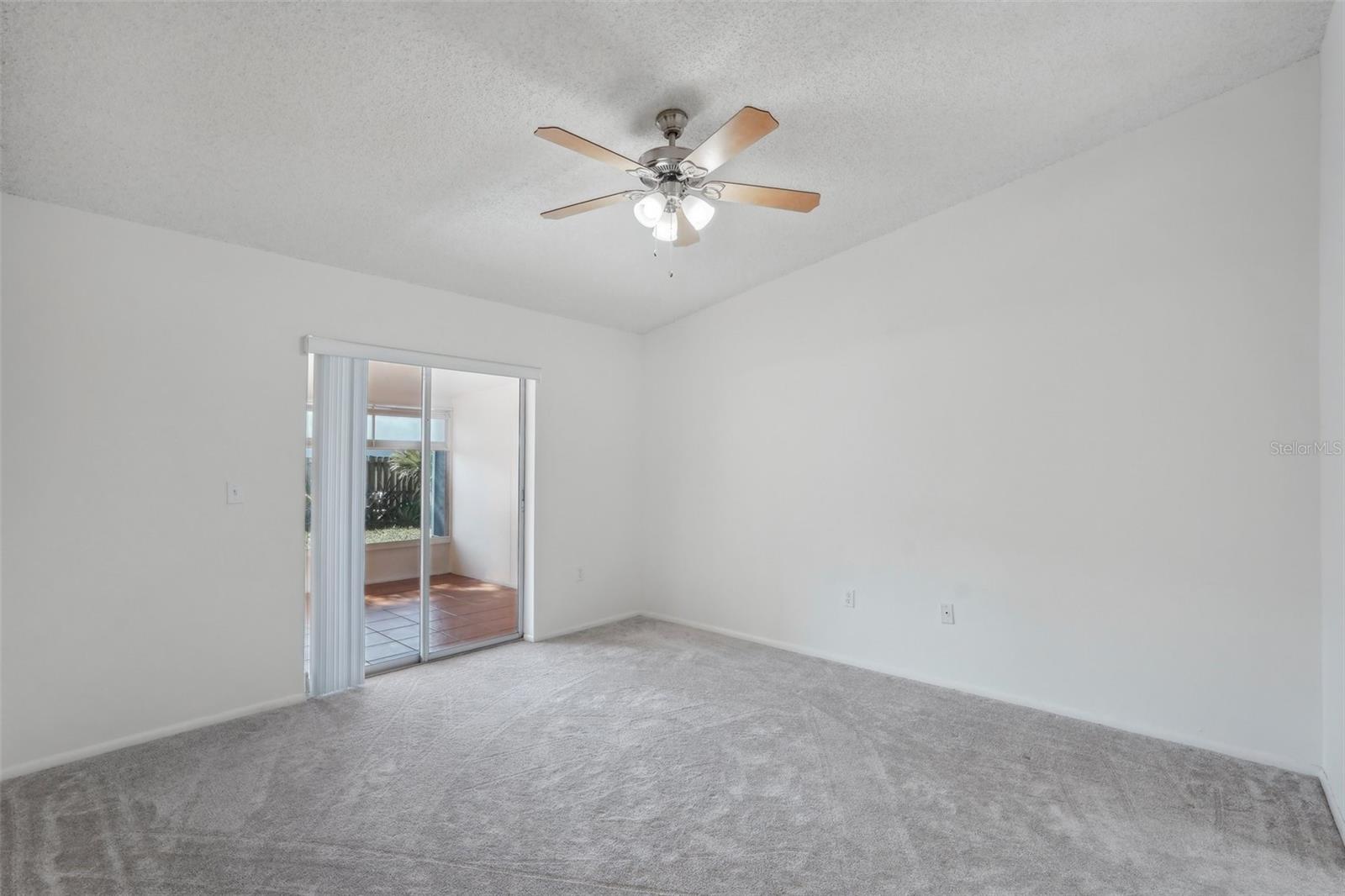 ROYAL PALM VILLAS - Residential