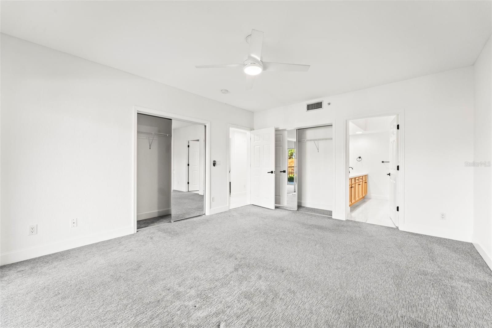 HIDDEN LAGOON AT ARROWHEAD POINT - Residential