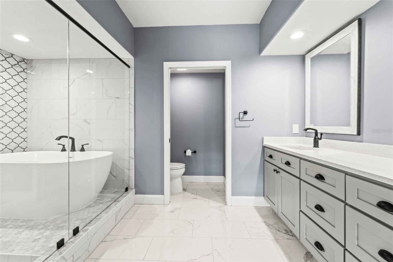 HIDDEN LAGOON AT ARROWHEAD POINT - Residential