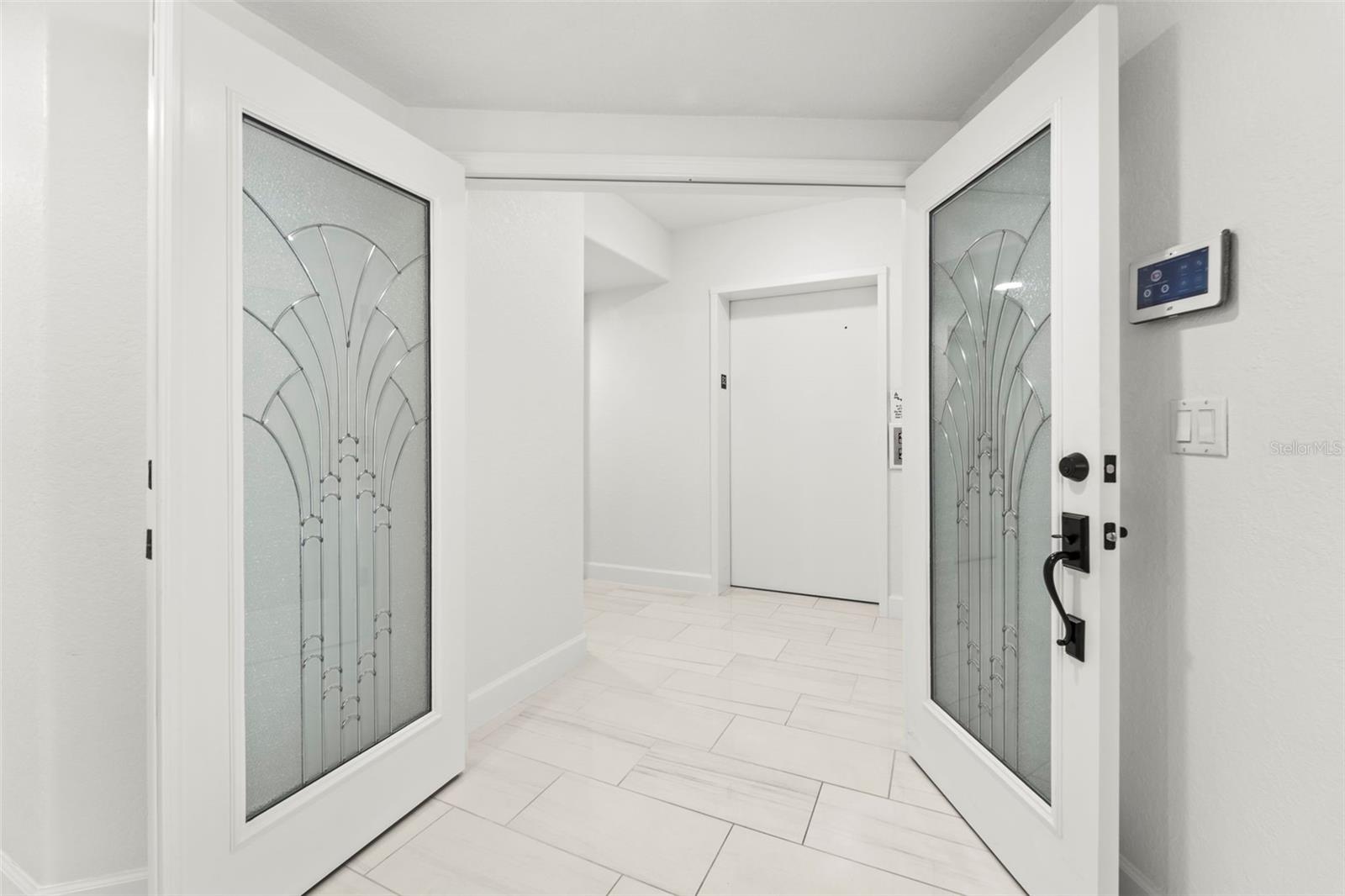 HIDDEN LAGOON AT ARROWHEAD POINT - Residential