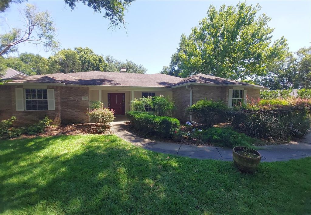 Photo of 7316 Chesterhill Circle, Mount Dora, FL 32757 (MLS # G5112542)