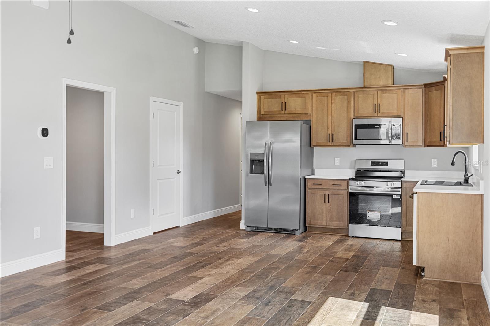 PANASOFFKEE ESTATES - Residential