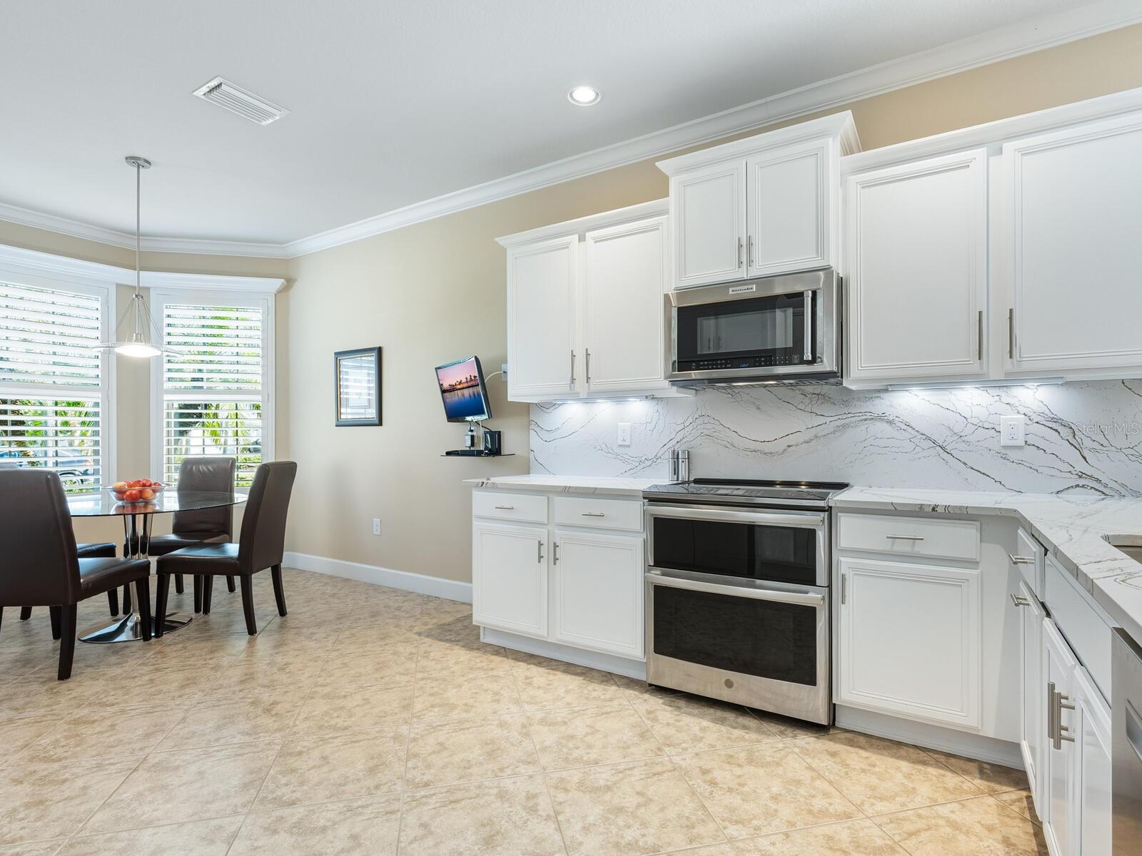 VENETIAN FALLS PH 1 - Residential