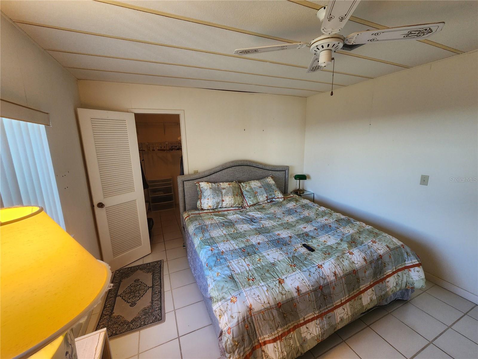 PALM LAKE ESTATES - Residential