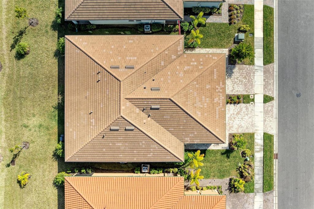 Photo of 20718 Galileo Place, Venice, FL 34293 (MLS # N6141957)