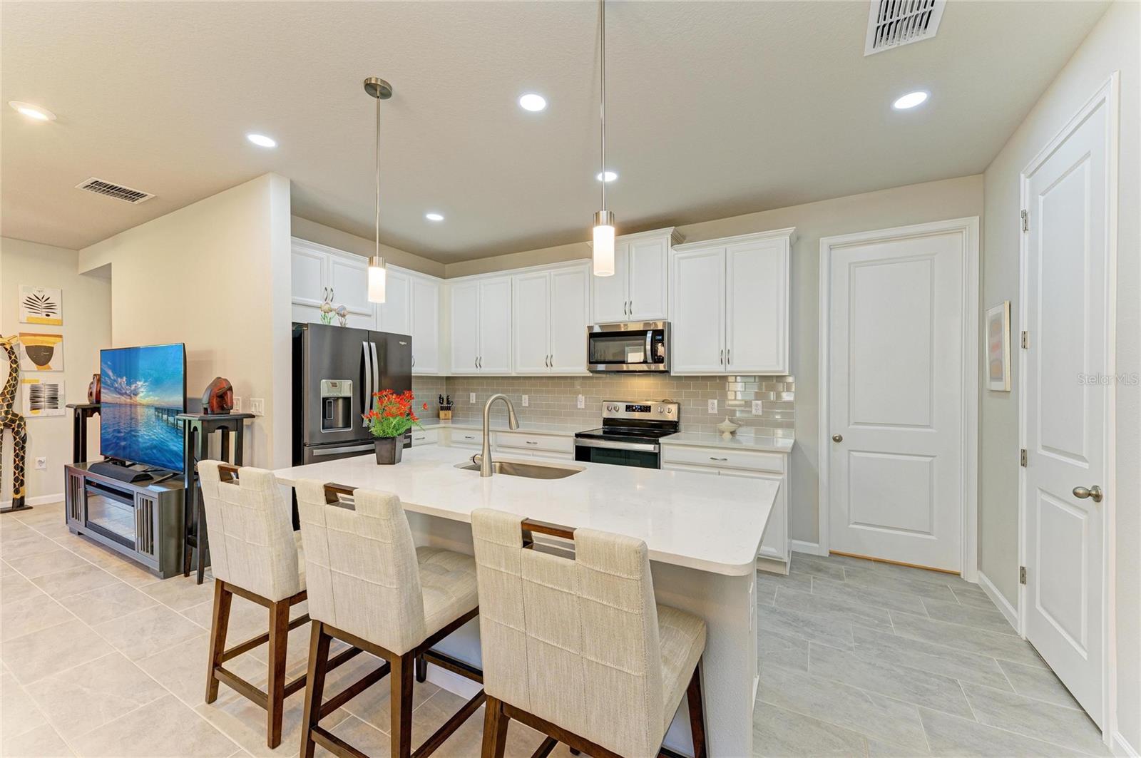 RENAISSANCE/WEST VLGS PH 2B & - Residential