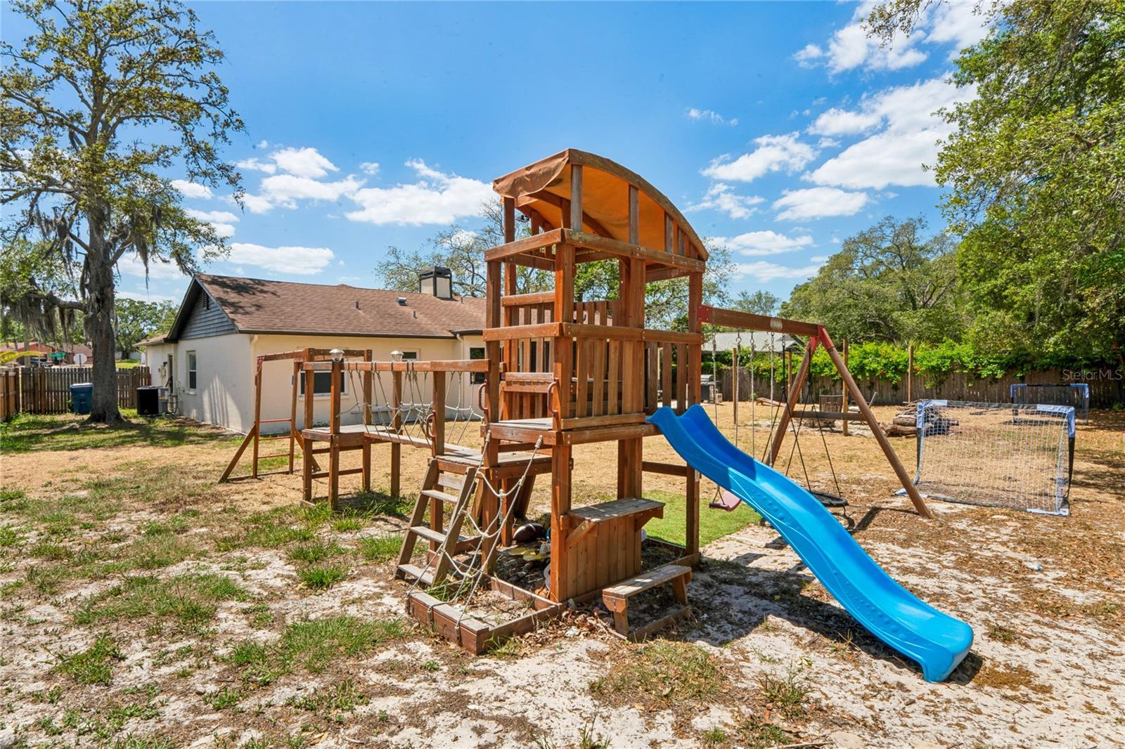 FOREST OAKS - Residential