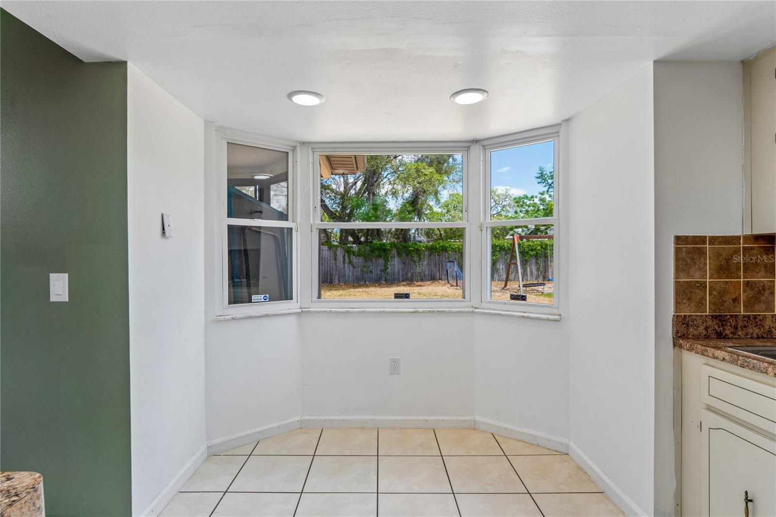 FOREST OAKS - Residential