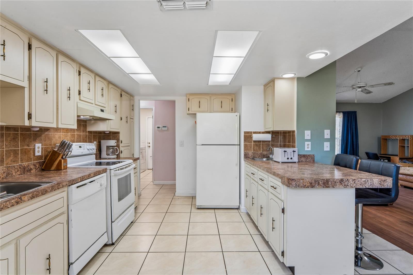 FOREST OAKS - Residential