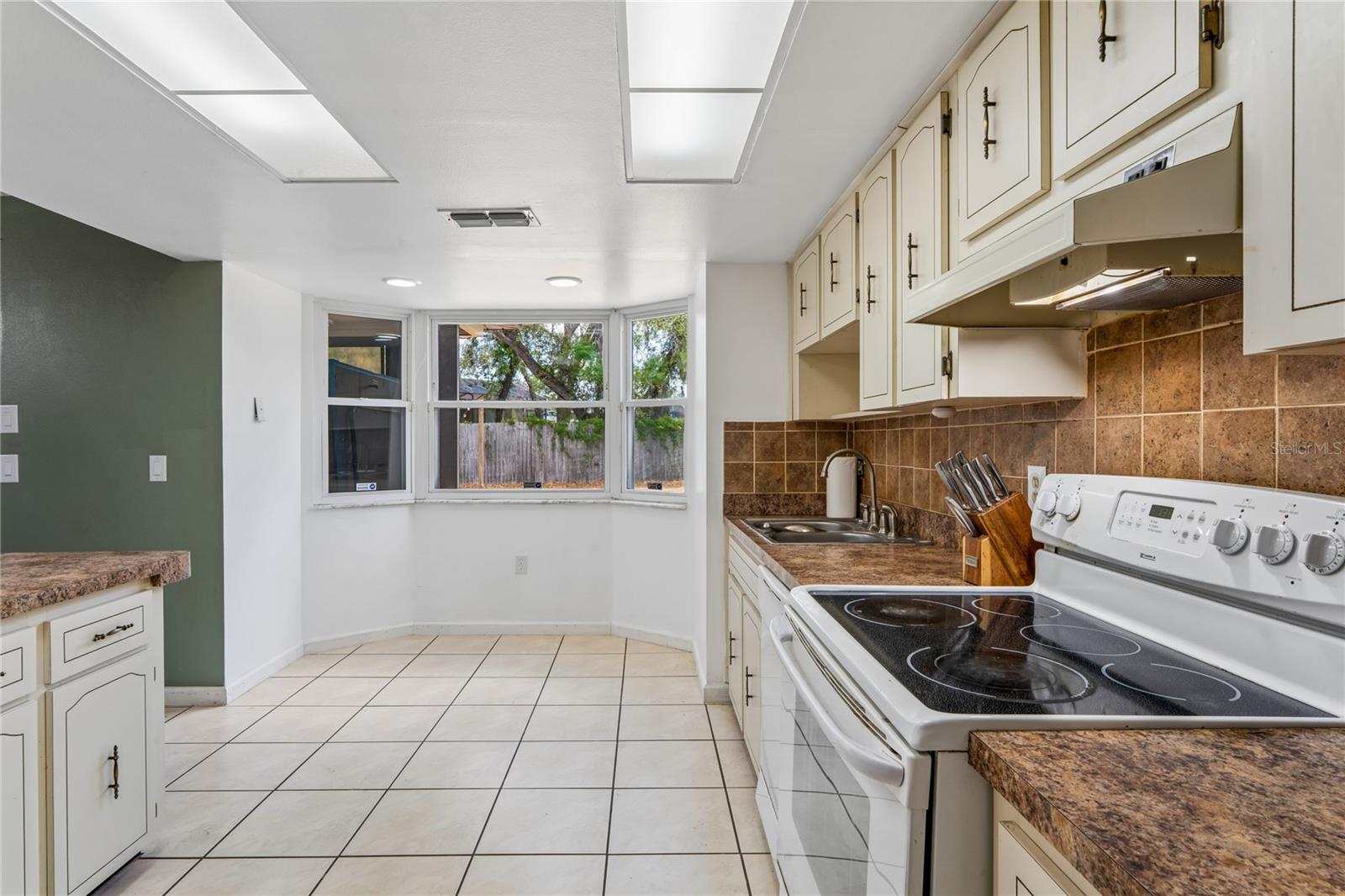 FOREST OAKS - Residential