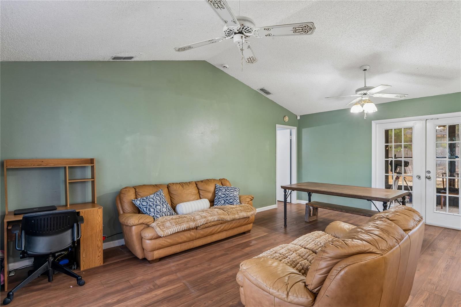 FOREST OAKS - Residential