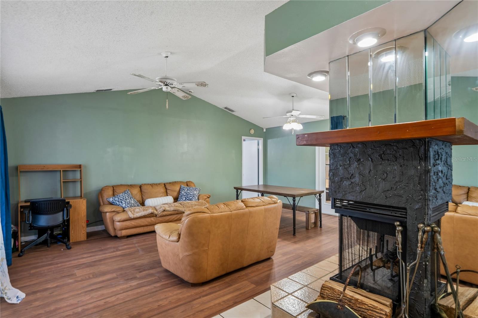 FOREST OAKS - Residential