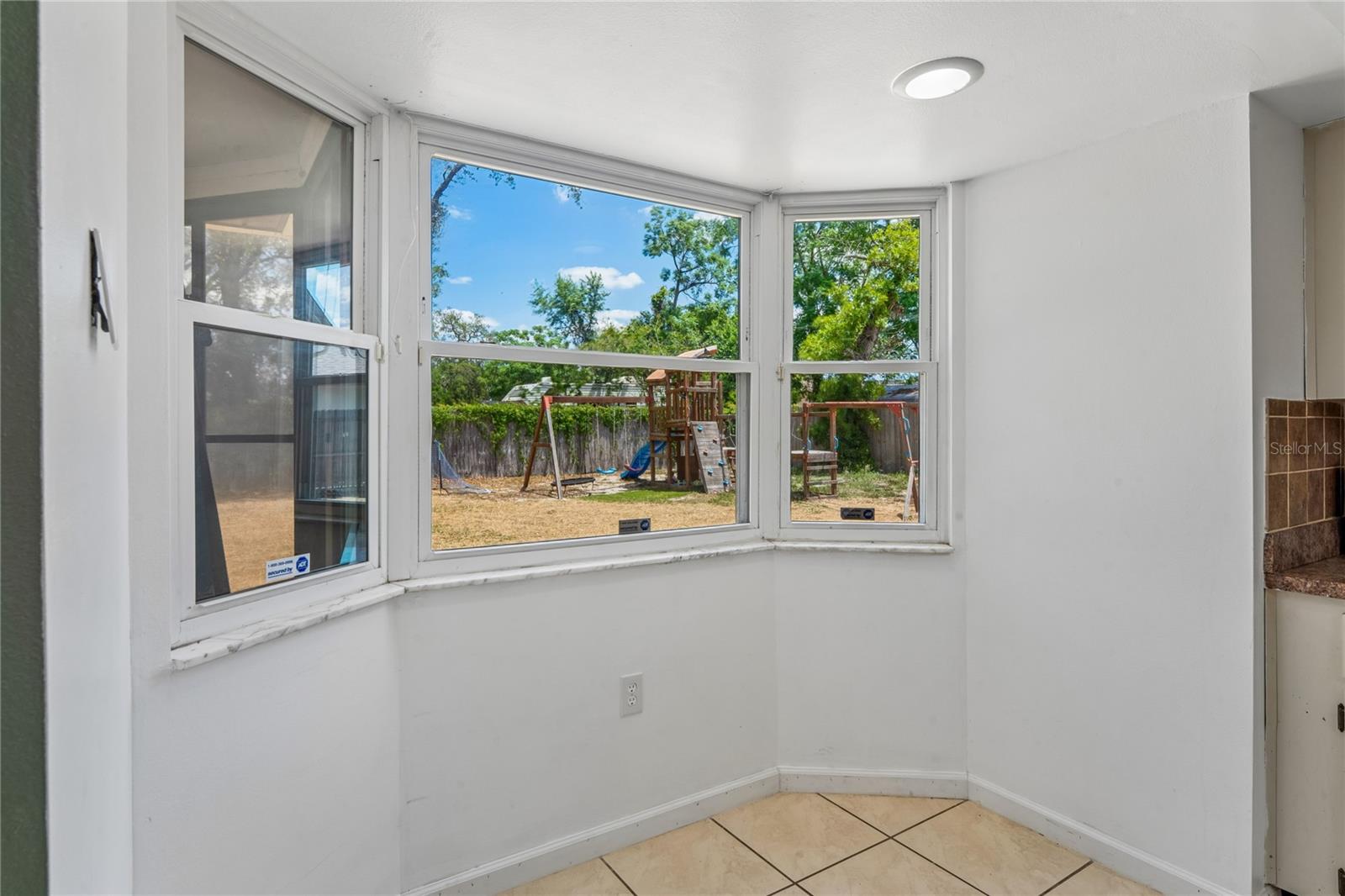 FOREST OAKS - Residential