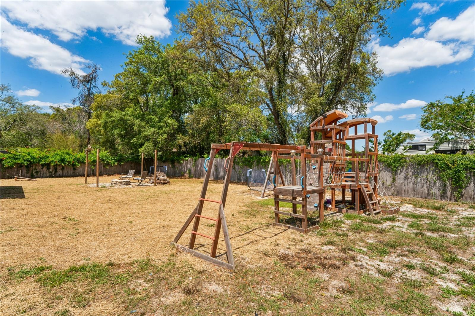 FOREST OAKS - Residential