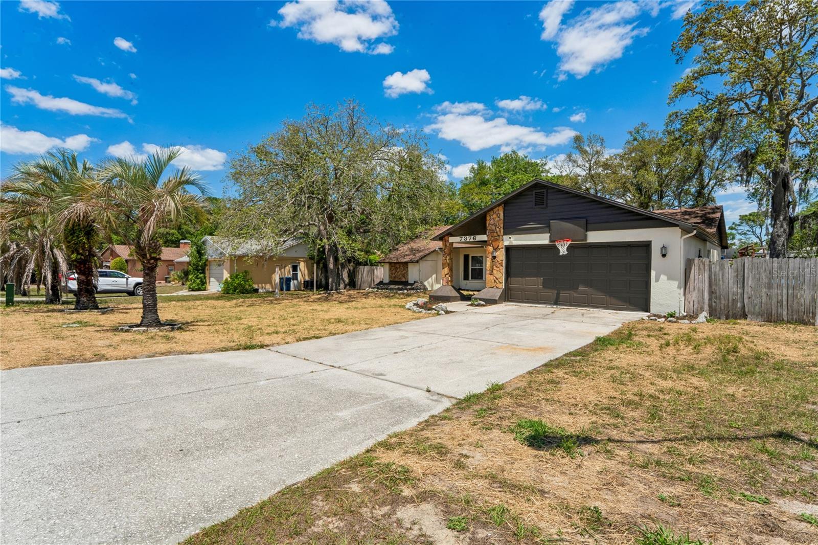 FOREST OAKS - Residential