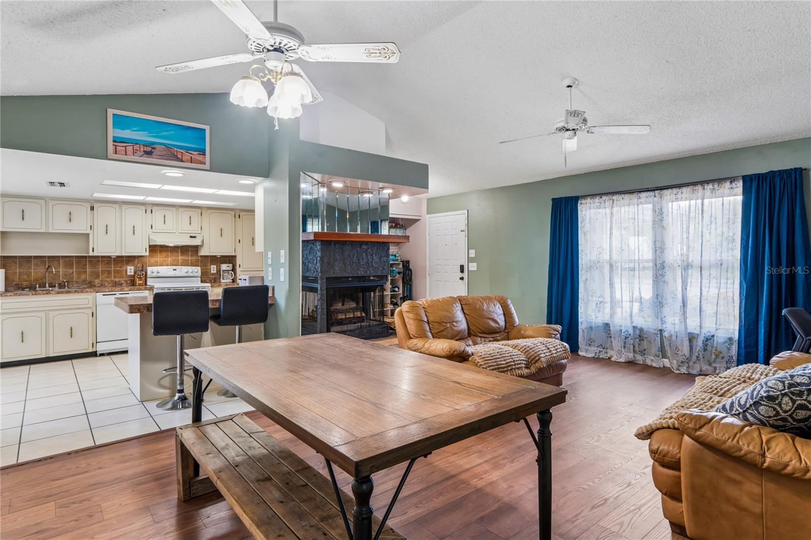 FOREST OAKS - Residential