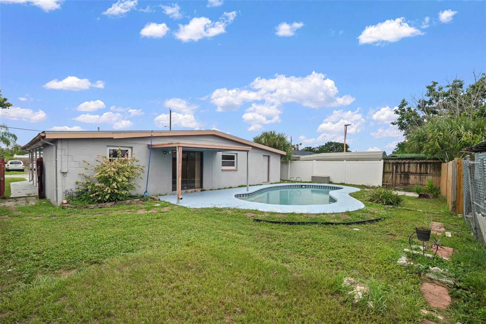 4712 BESSIE ROAD