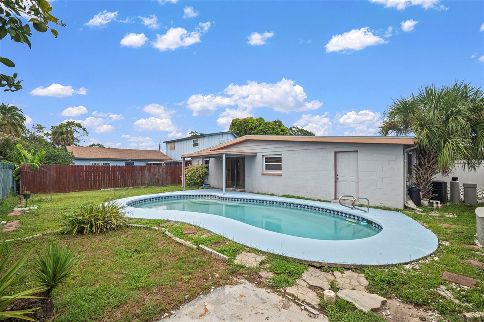 4712 BESSIE ROAD