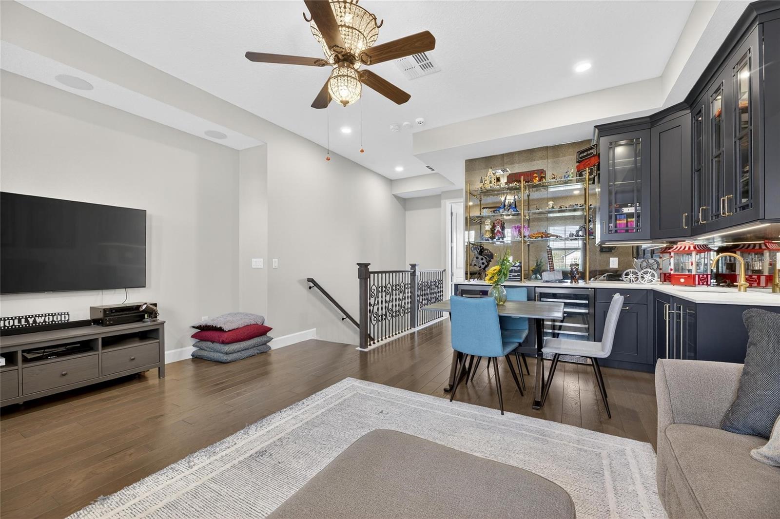 MIRABAY PH 3C-3 - Residential