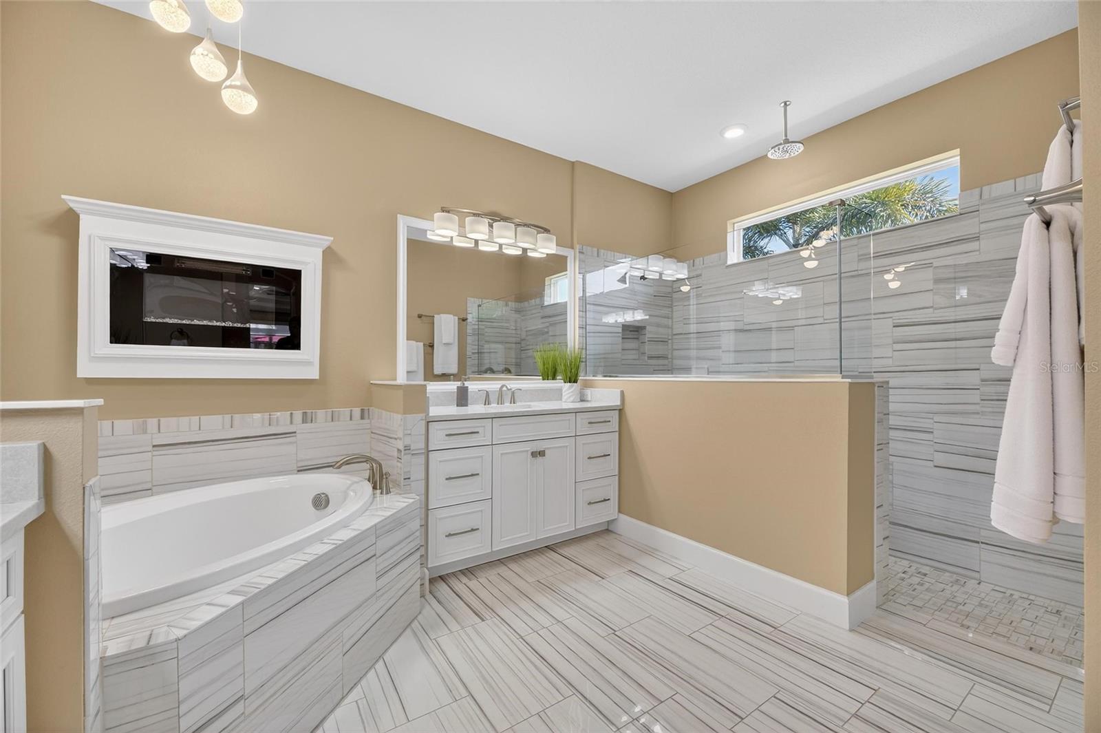 MIRABAY PH 3C-3 - Residential