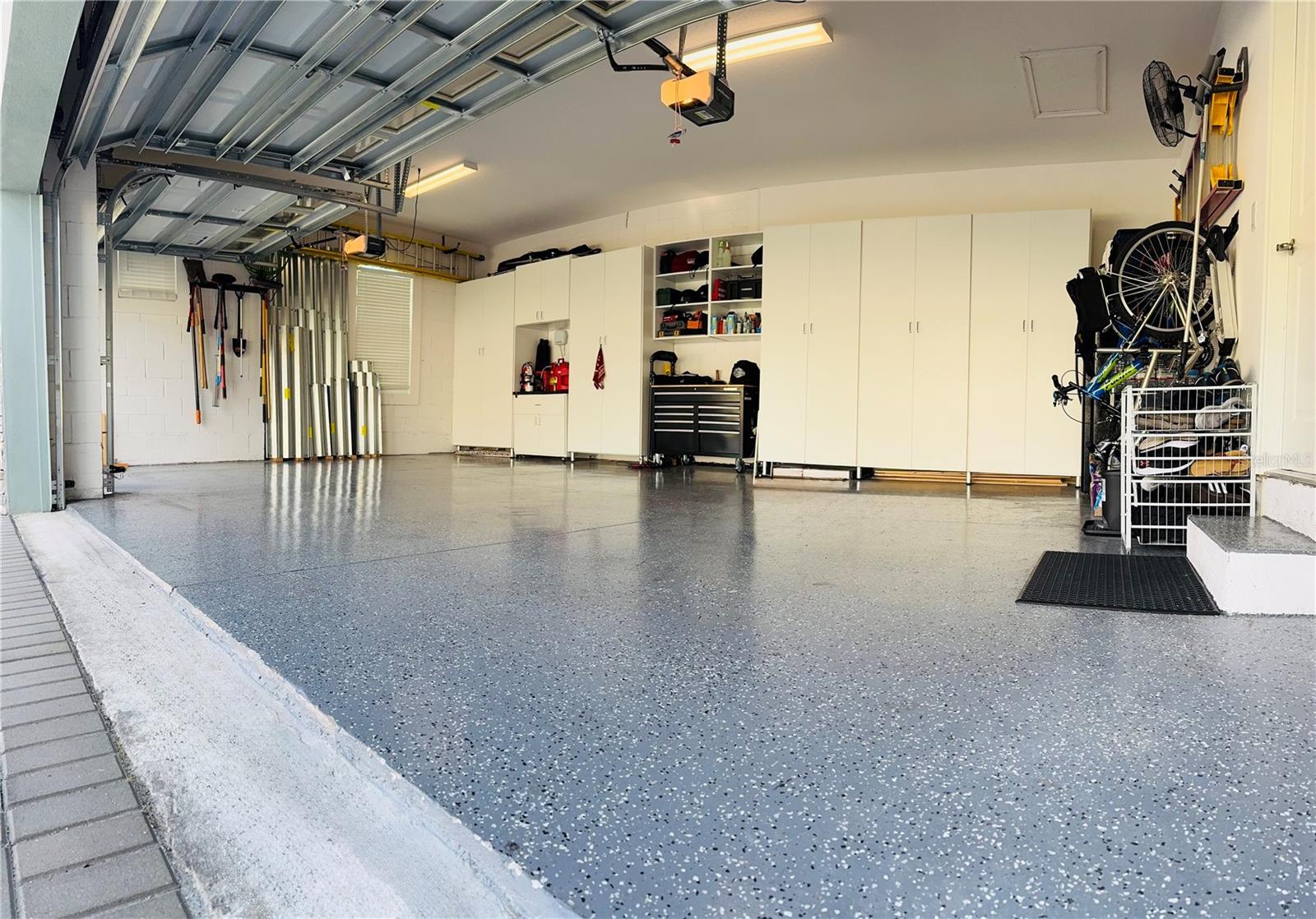 MIRABAY PH 3C-3 - Residential