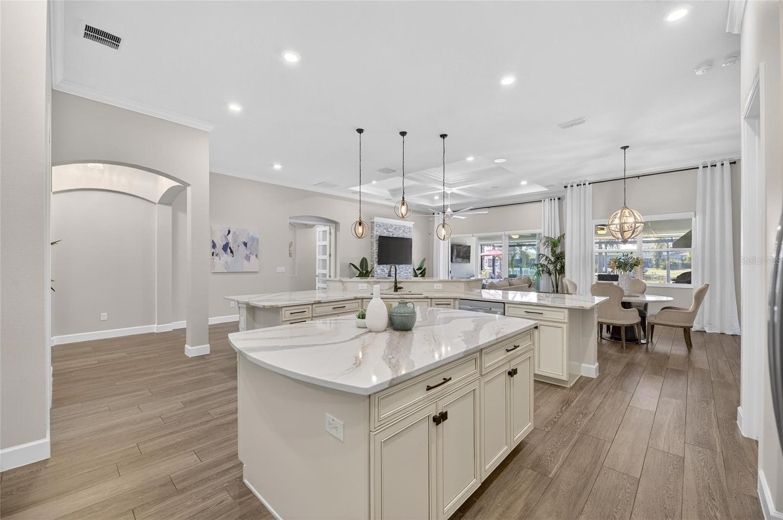 MIRABAY PH 3C-3 - Residential