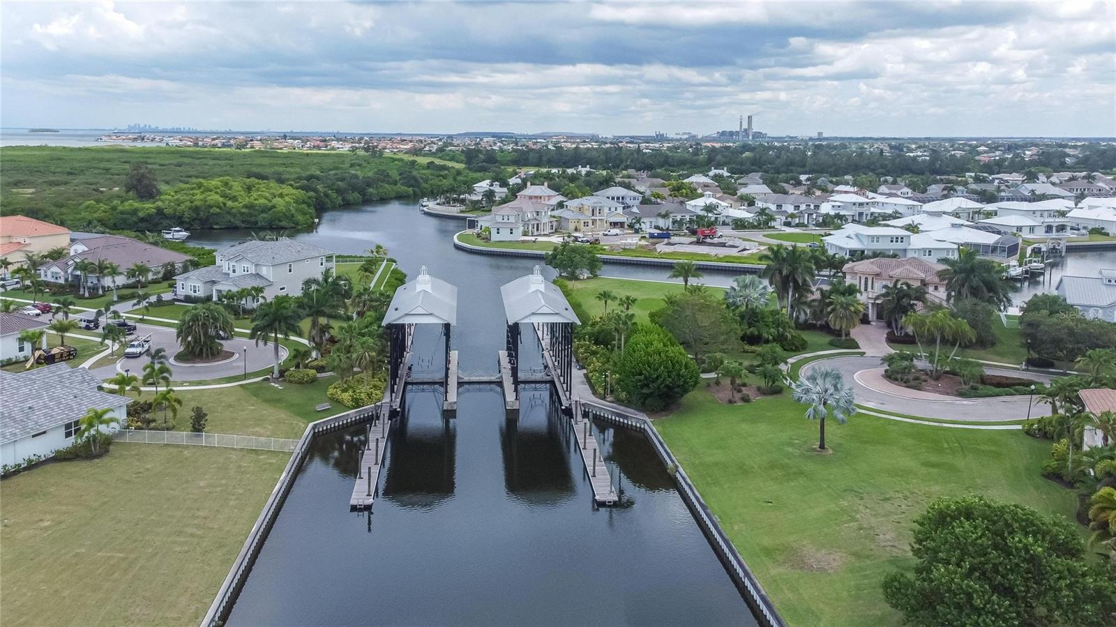 MIRABAY PH 3C-3 - Residential