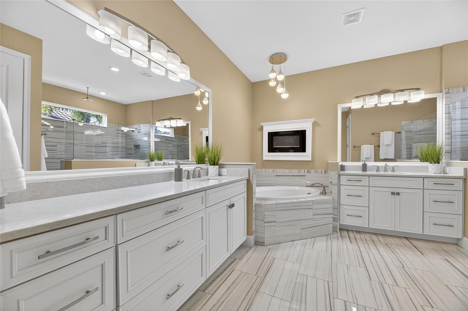 MIRABAY PH 3C-3 - Residential