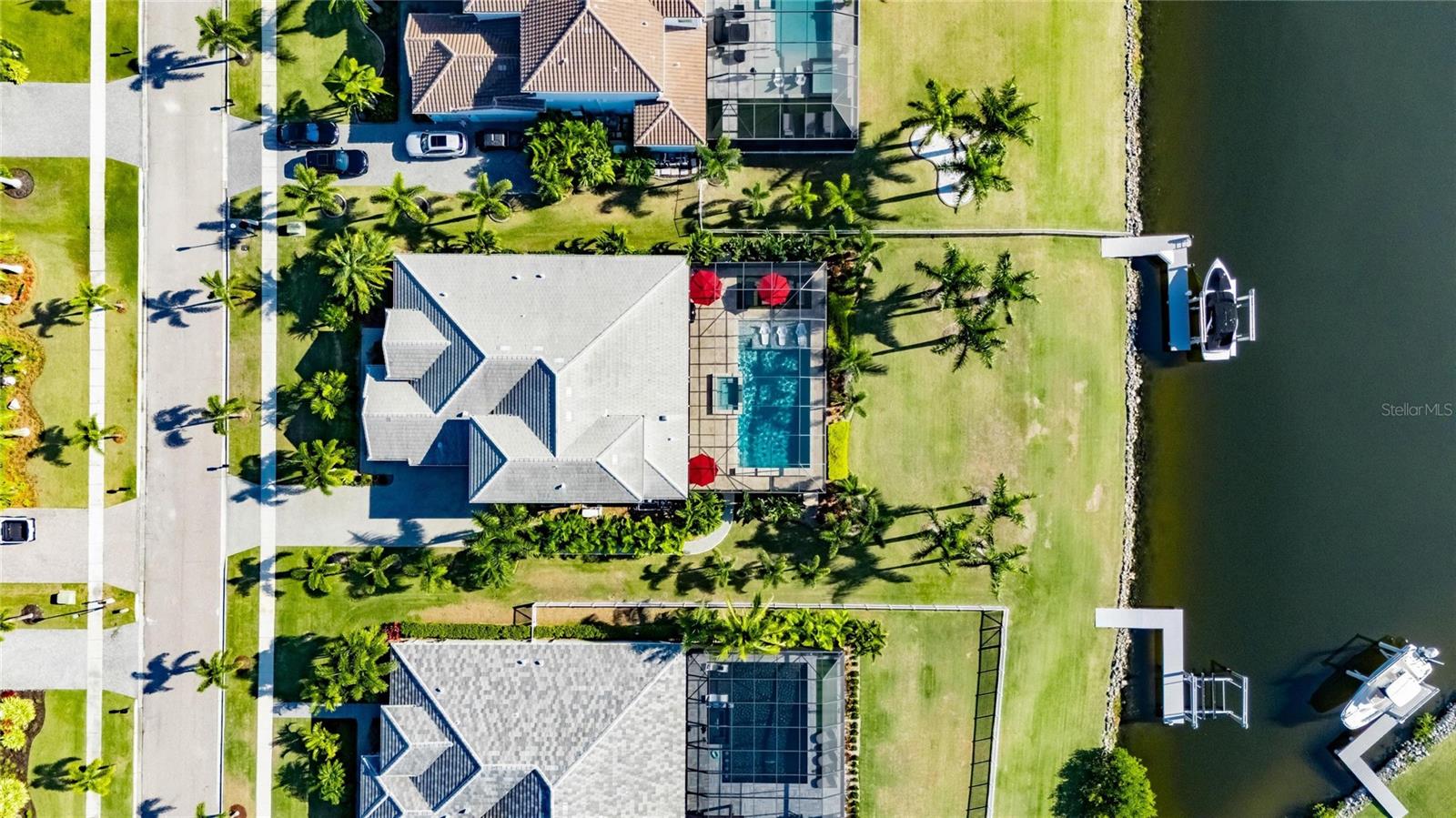 851 MANNS HARBOR DRIVE