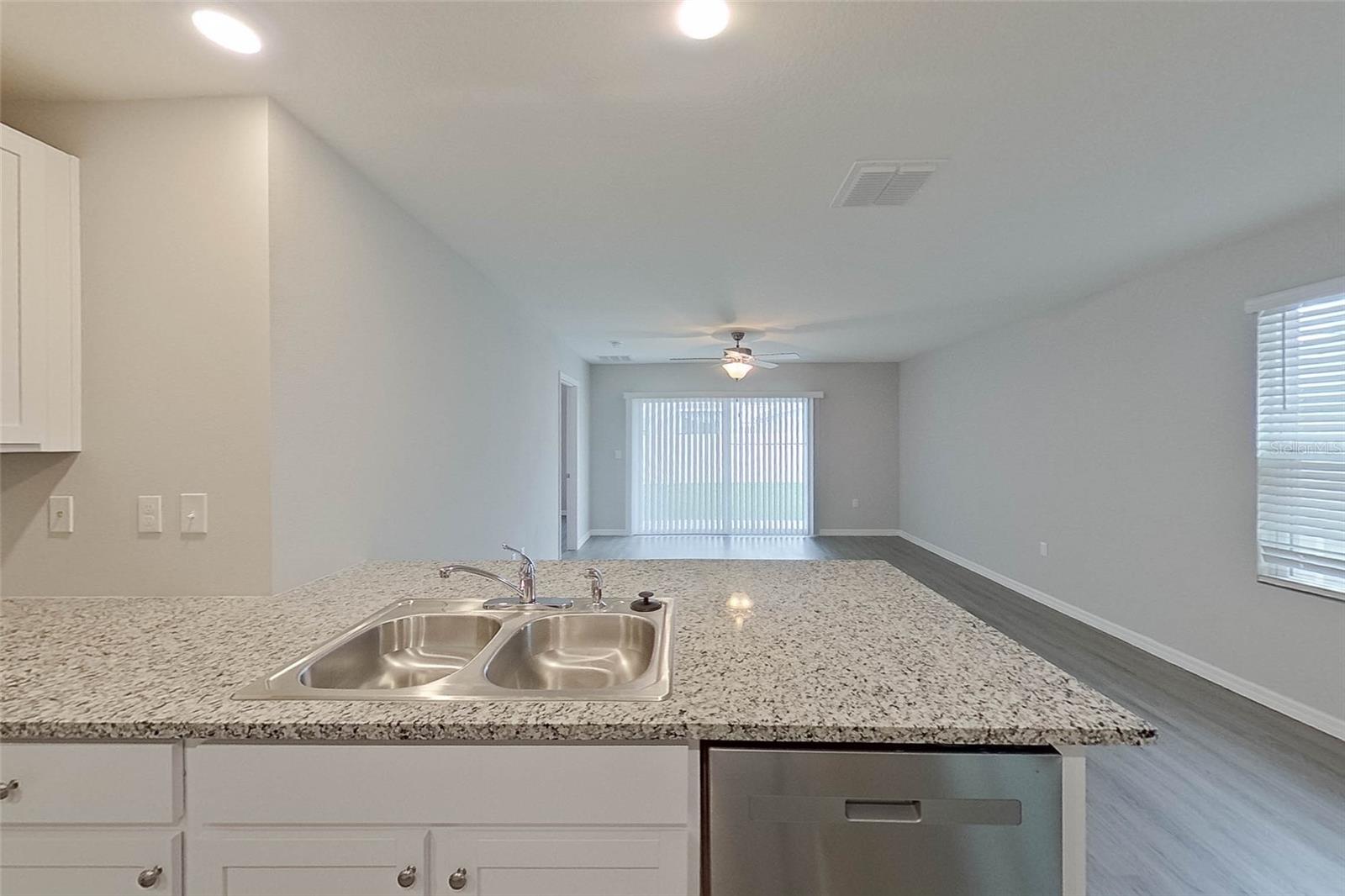 OCALA CROSSINGS - Residential Lease