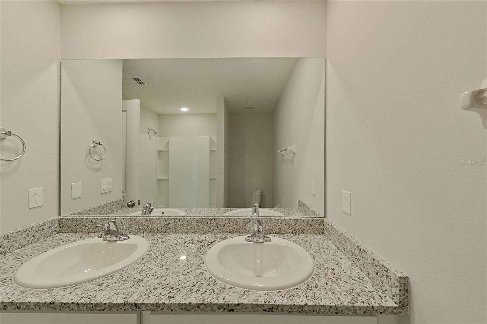 OCALA CROSSINGS - Residential Lease