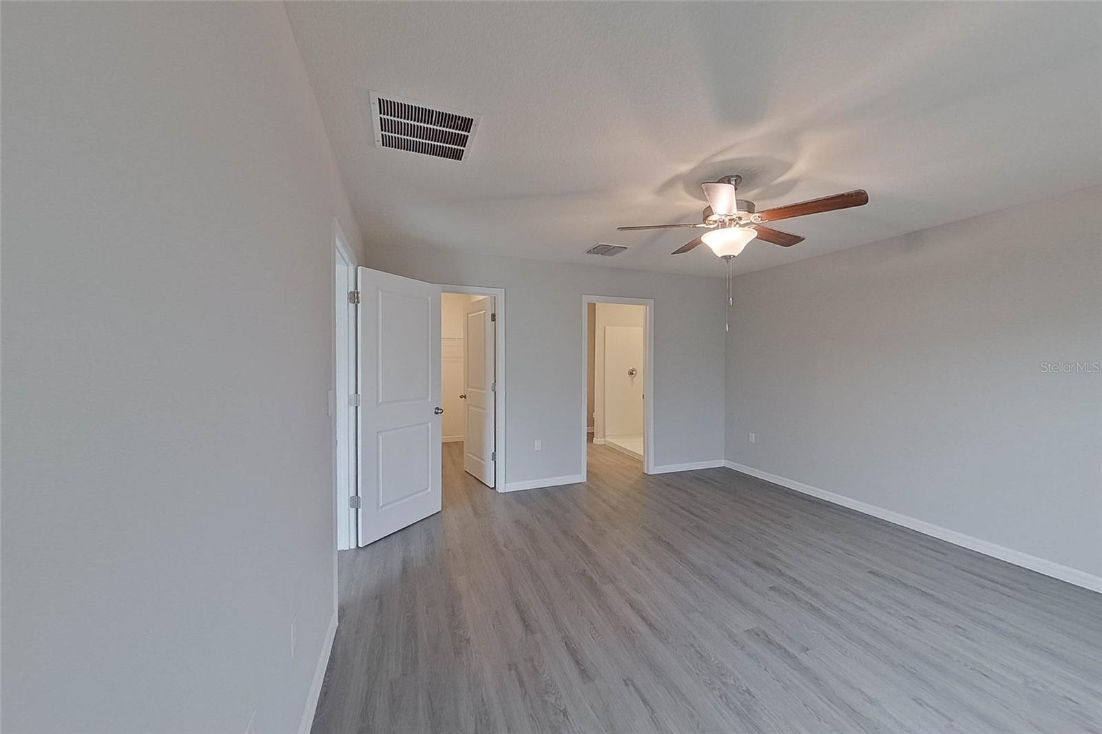 OCALA CROSSINGS - Residential Lease