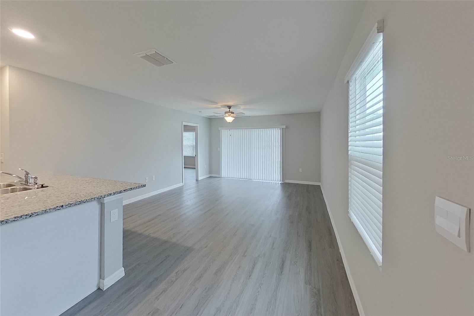 OCALA CROSSINGS - Residential Lease