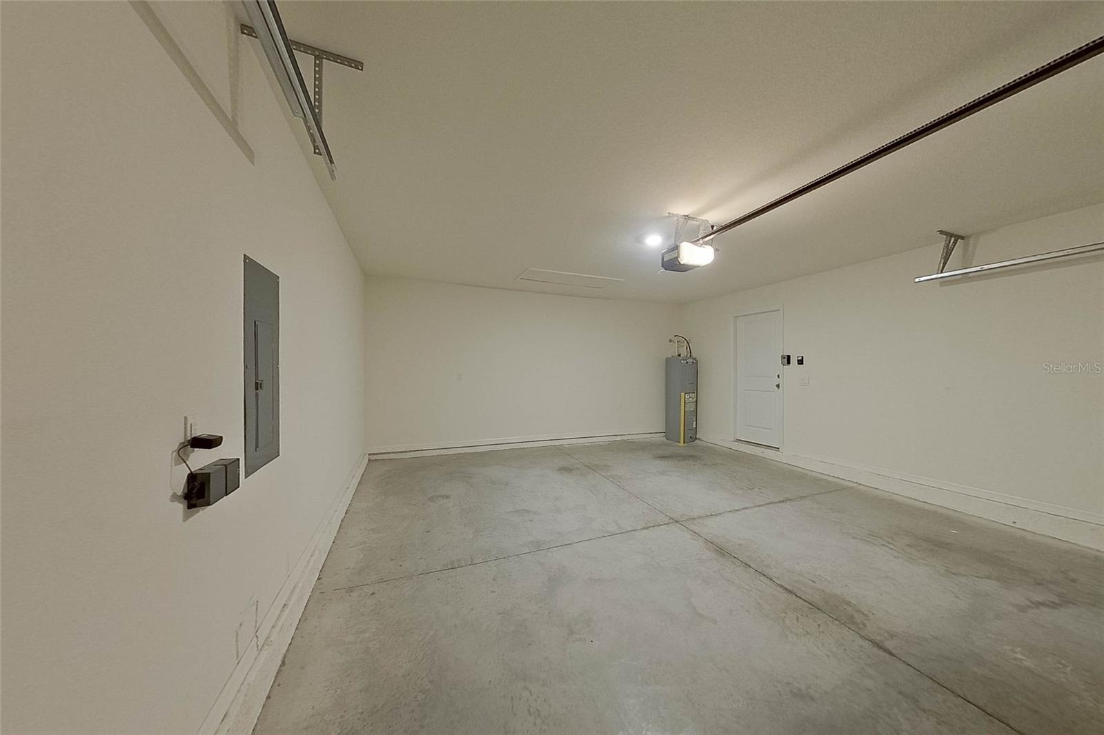 OCALA CROSSINGS - Residential Lease