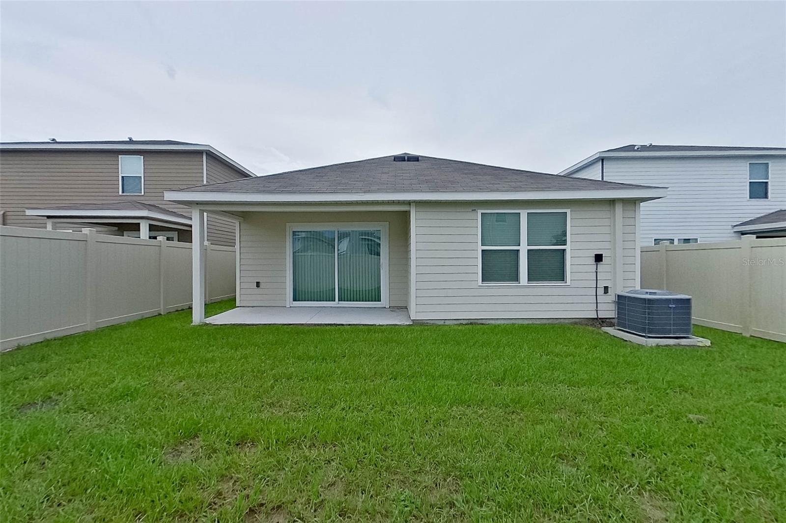 OCALA CROSSINGS - Residential Lease