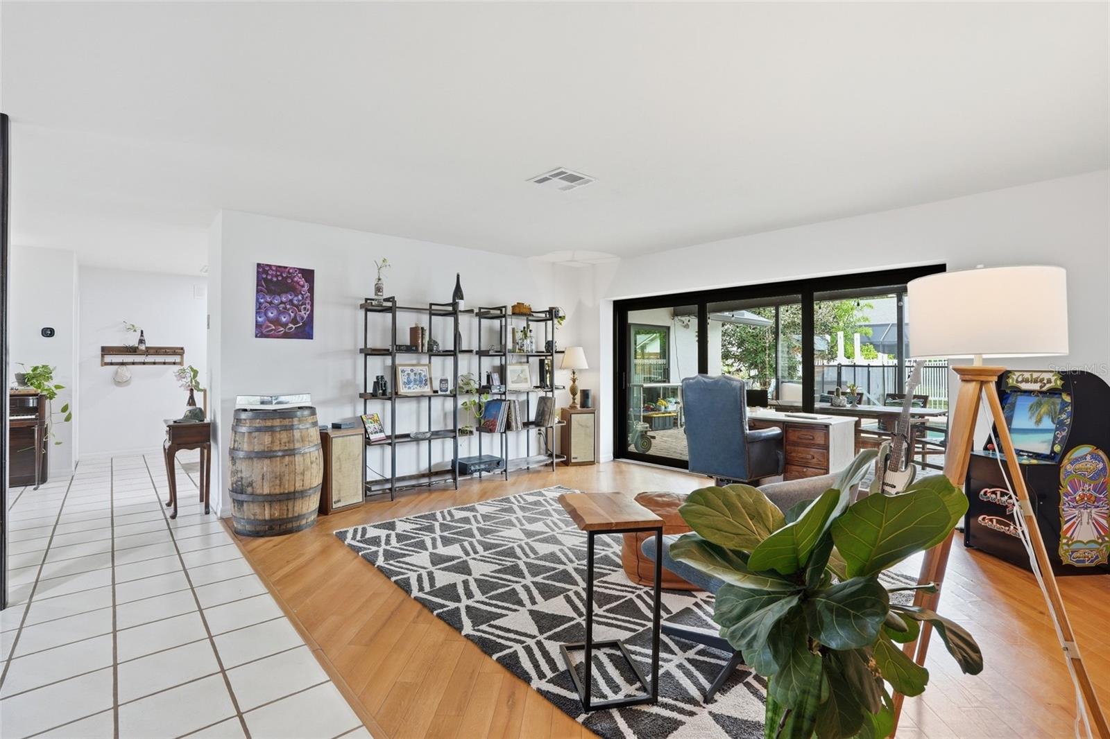 5837 TALLOWOOD CIRCLE