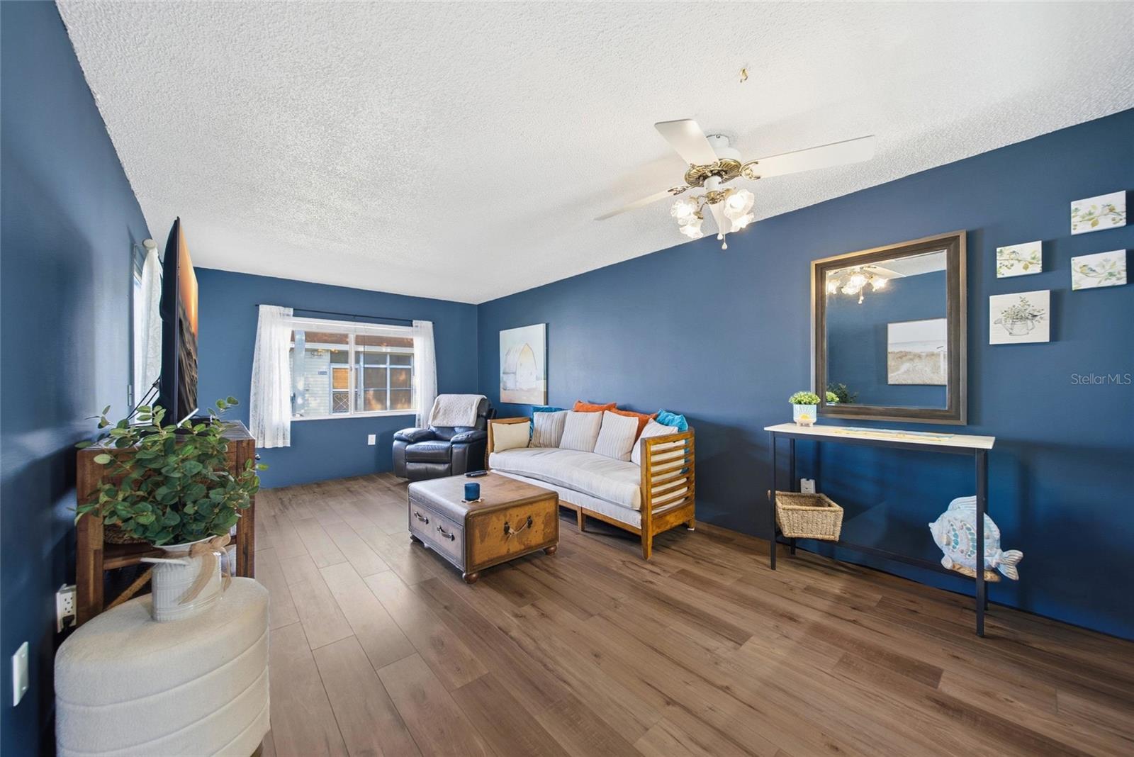 MISSION OAKS CONDO - Residential