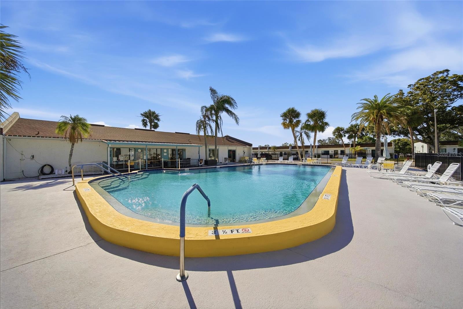 MISSION OAKS CONDO - Residential